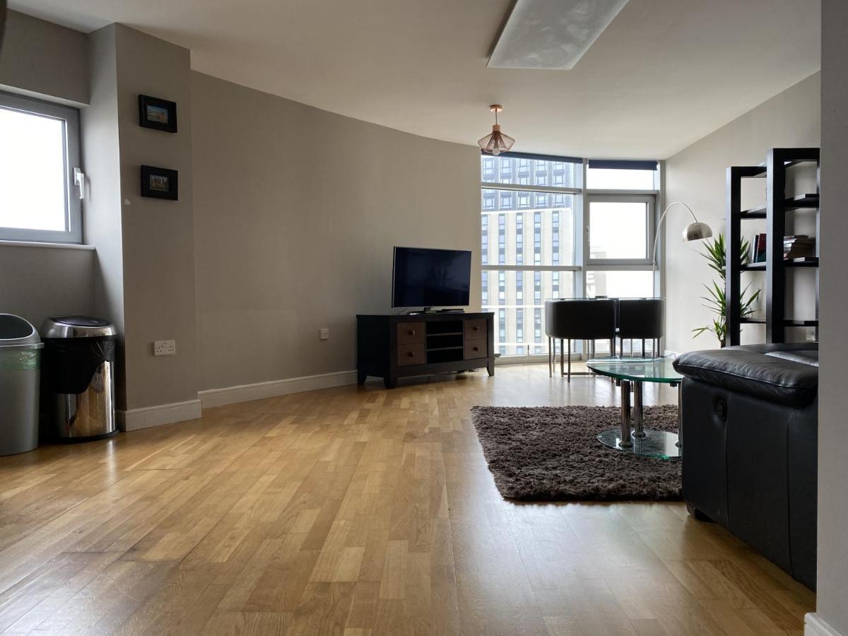 High View Serviced Apartment Κάρντιφ Εξωτερικό φωτογραφία